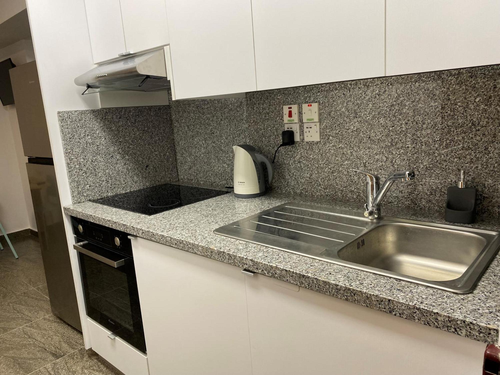 Ευ Ζην / Ev Zin: Modern, cozy, studio, pool, balcony Paphos Exterior foto