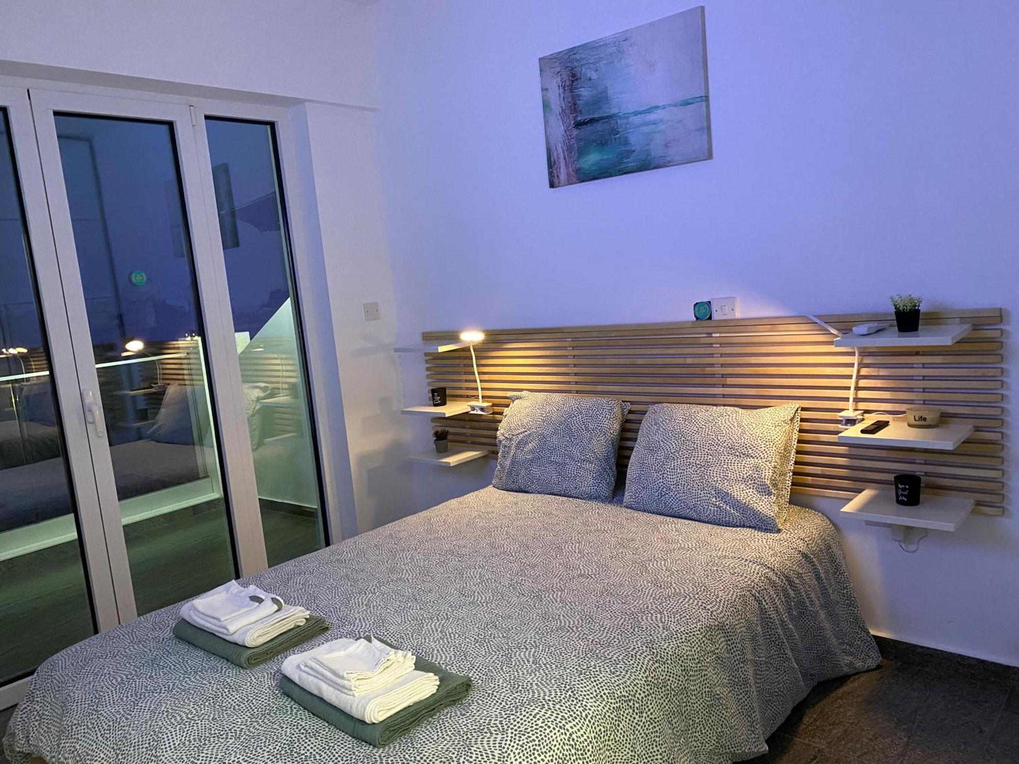 Ευ Ζην / Ev Zin: Modern, cozy, studio, pool, balcony Paphos Exterior foto